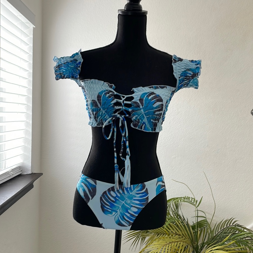 NWOT Off the Shoulder Tropical Bikini